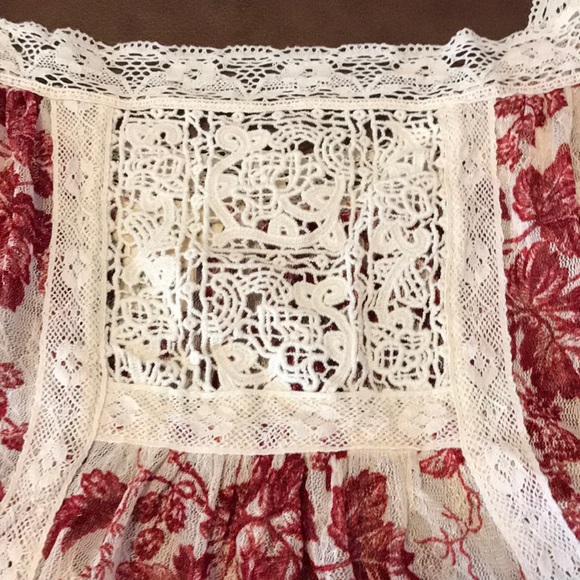 Adorable Ralph Loren  lightweight Flowy top - Picture 5 of 6